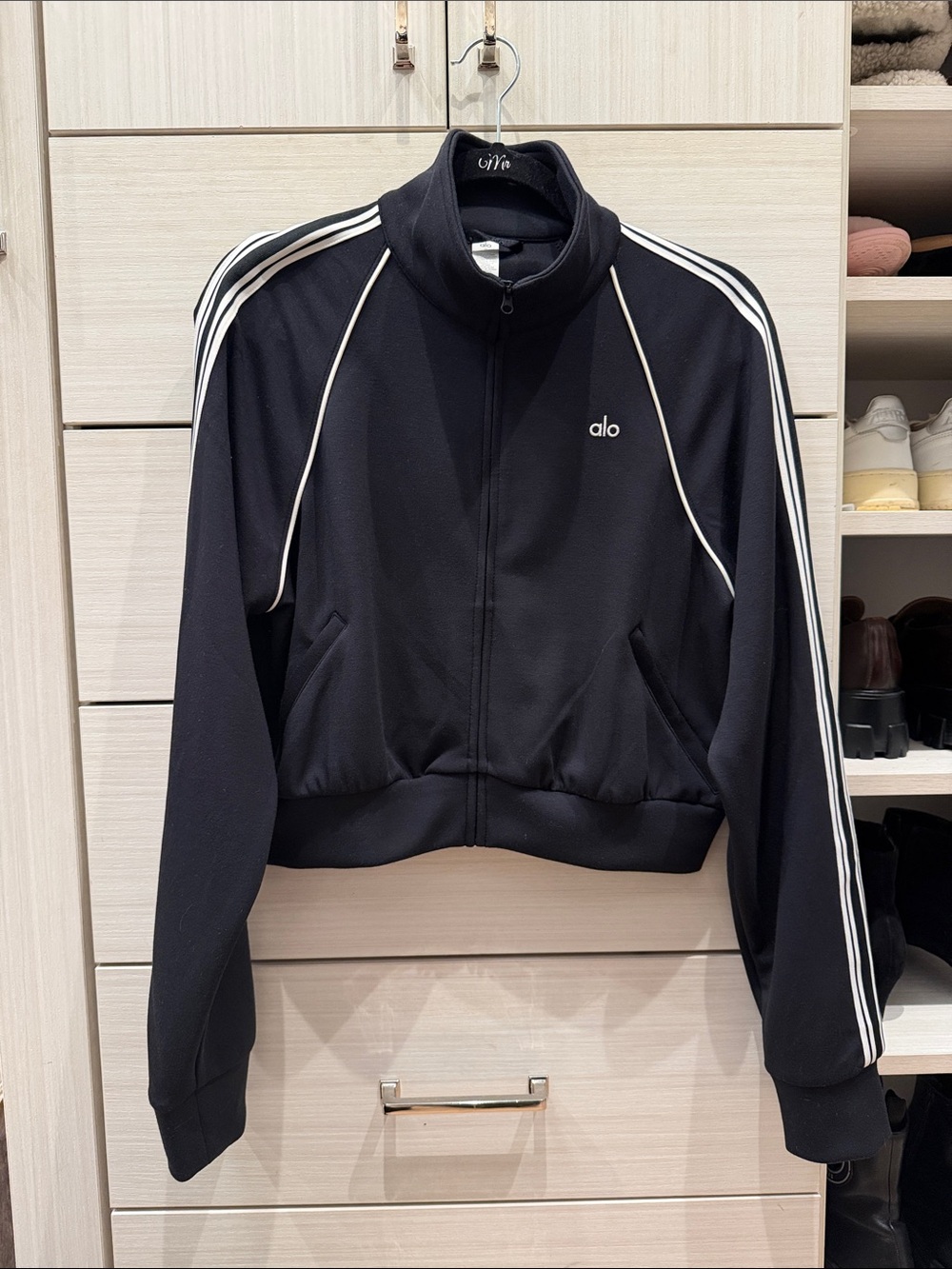 RARE SOLD OUT BLACK ALO TRACK JACKET FULL ZIP NEW NEVER WORN NO TAGS SIZE M